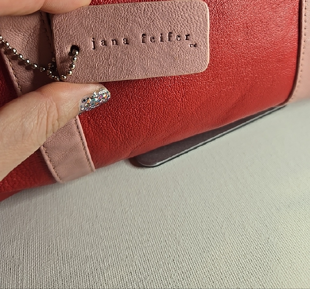 Jana Feifer Two Toned Pink Leather Mini Duffle /barrel Bag Purse - Picture 2 of 12